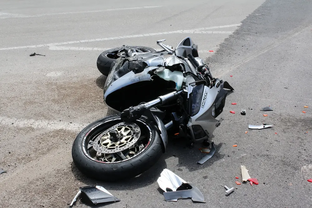 Indemnización por accidente de moto por los daños materiales de la motocicleta